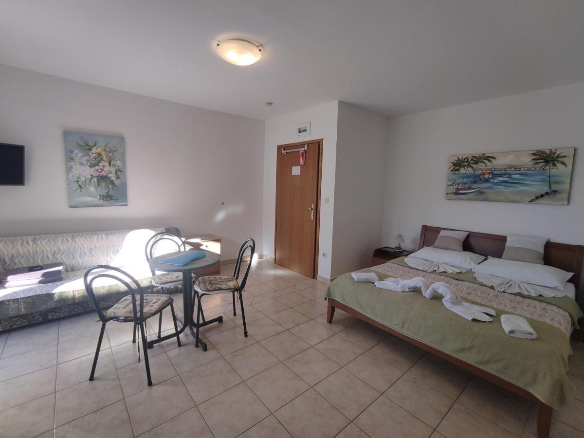 Apartmani Putnik Baška Voda Eksteriør bilde